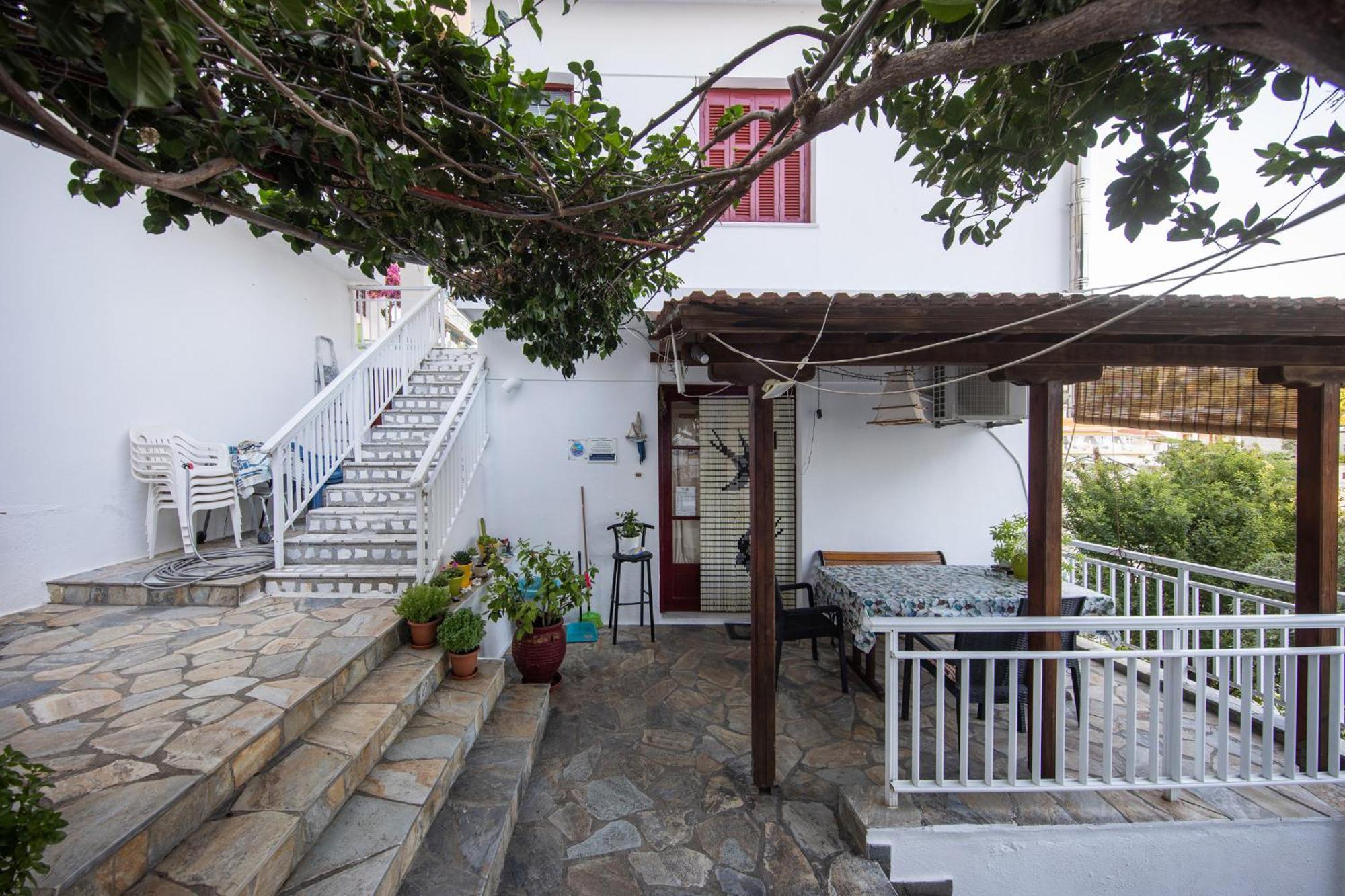 Nikos Rooms Votsi  Exterior foto