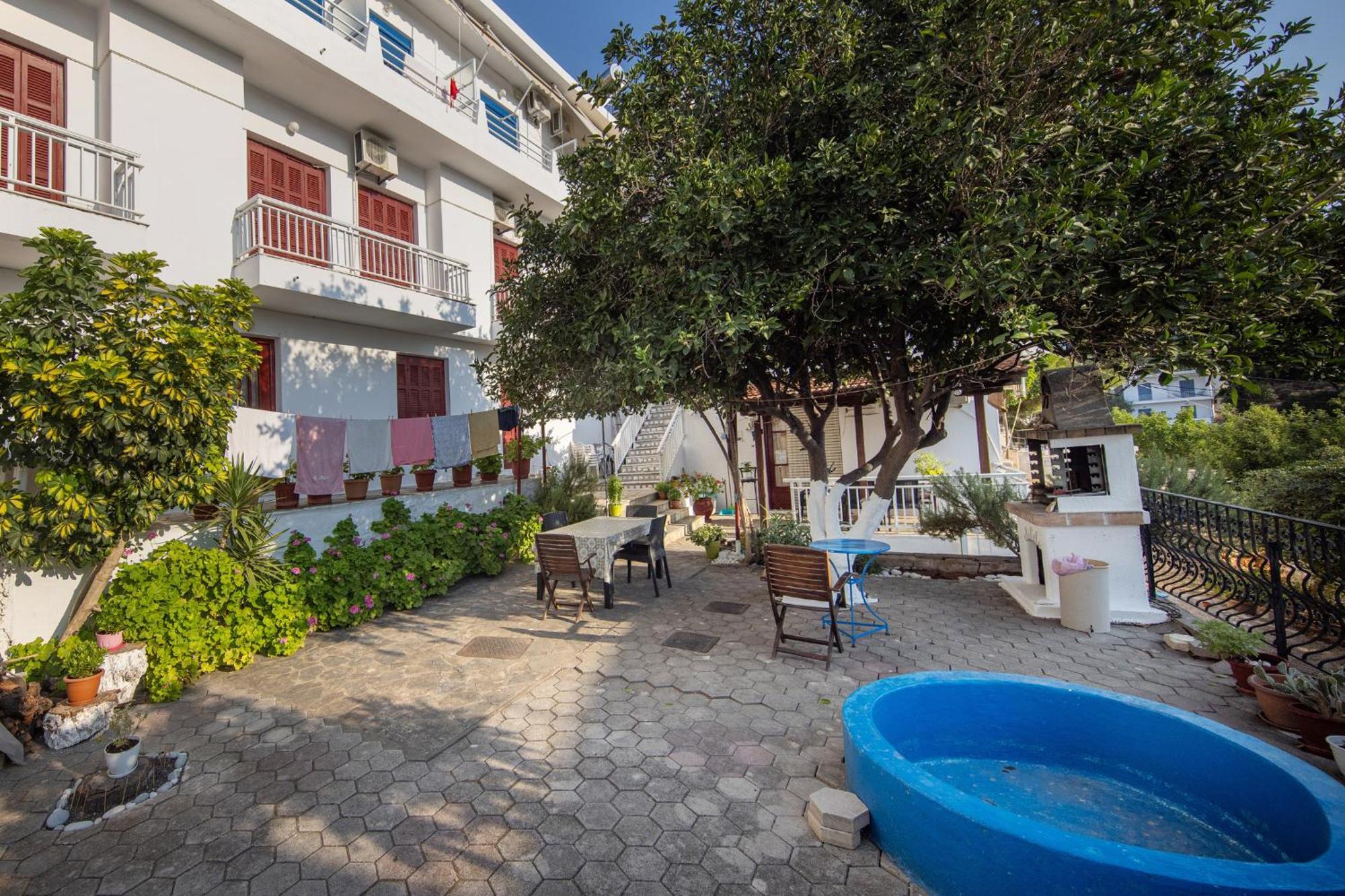Nikos Rooms Votsi  Exterior foto