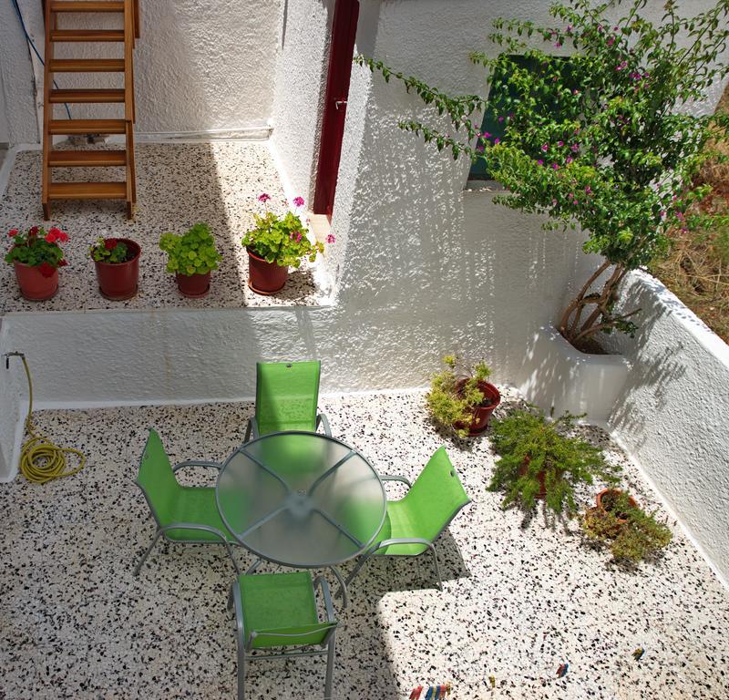 Nikos Rooms Votsi  Exterior foto